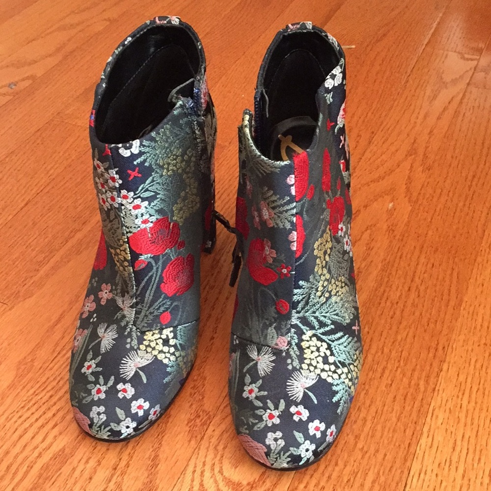 Sam Edelman Bootie - Picture 4 of 8